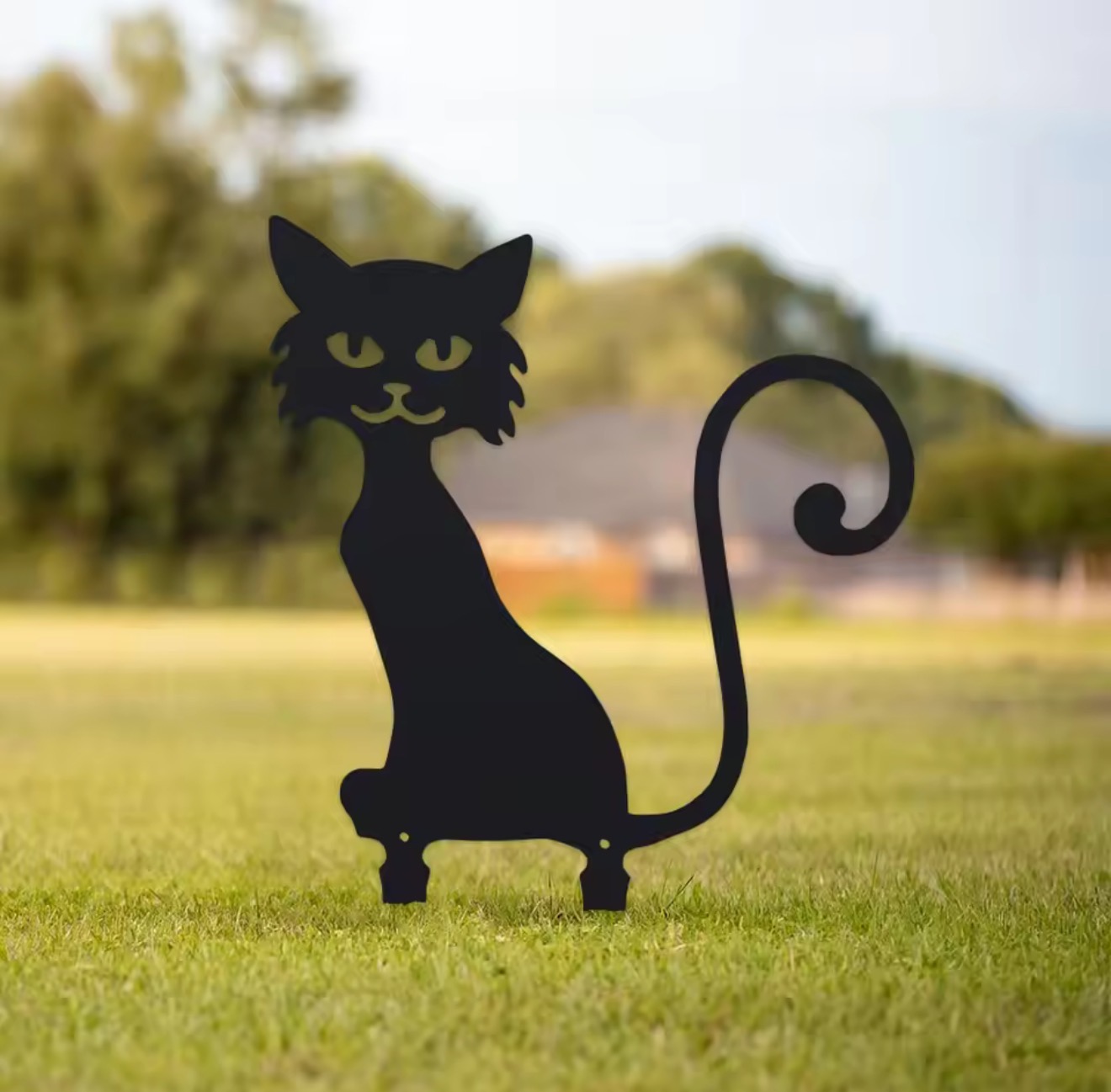 Charmante zwarte harige kitten - Bonsai Garden Decor recensie en prijs